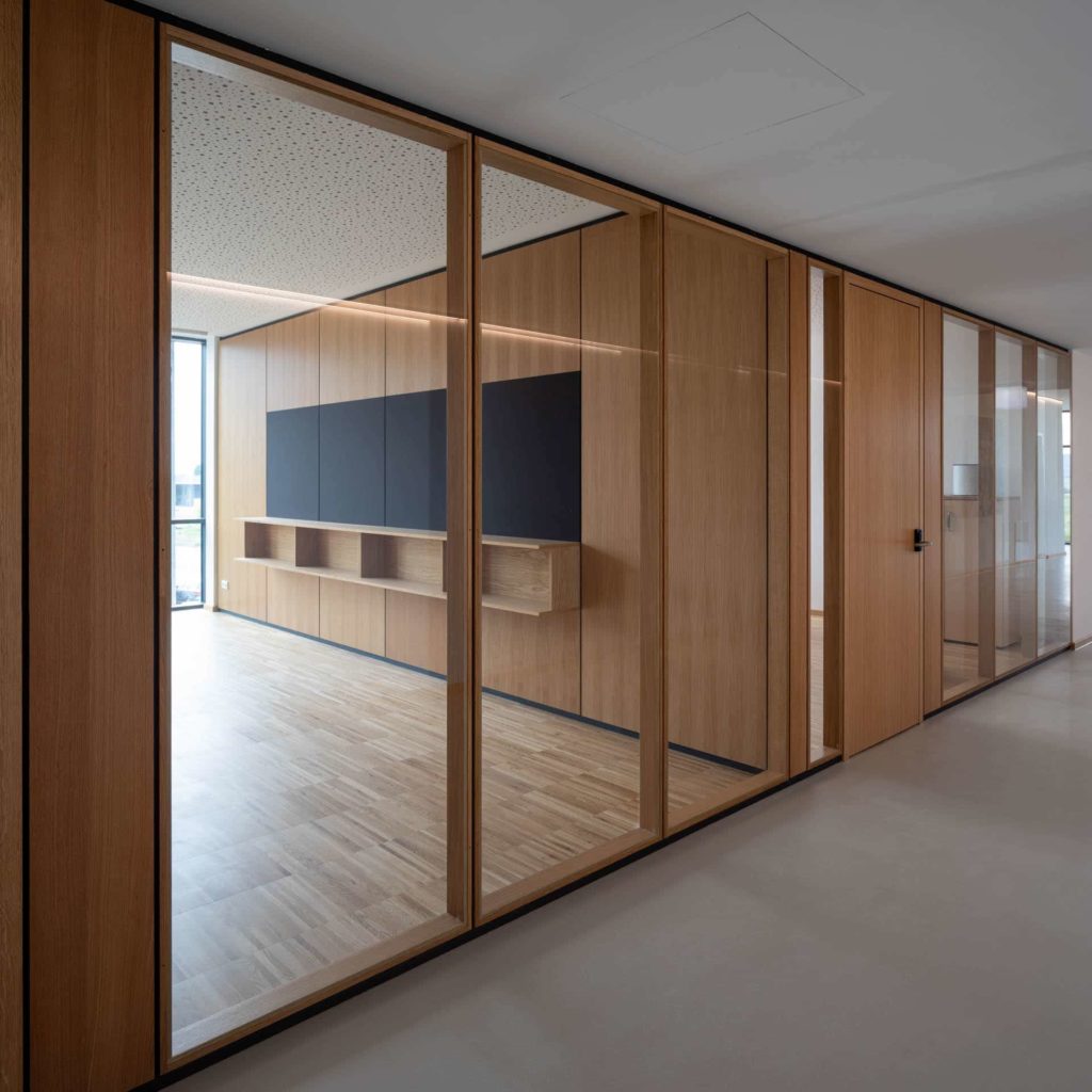 ELRA Zentrale Jois Halbritter und Hillerbrand, Wien/Neusiedl am See TS2Flr Alois Scheicher GmbH (Scheicher.Wand)
