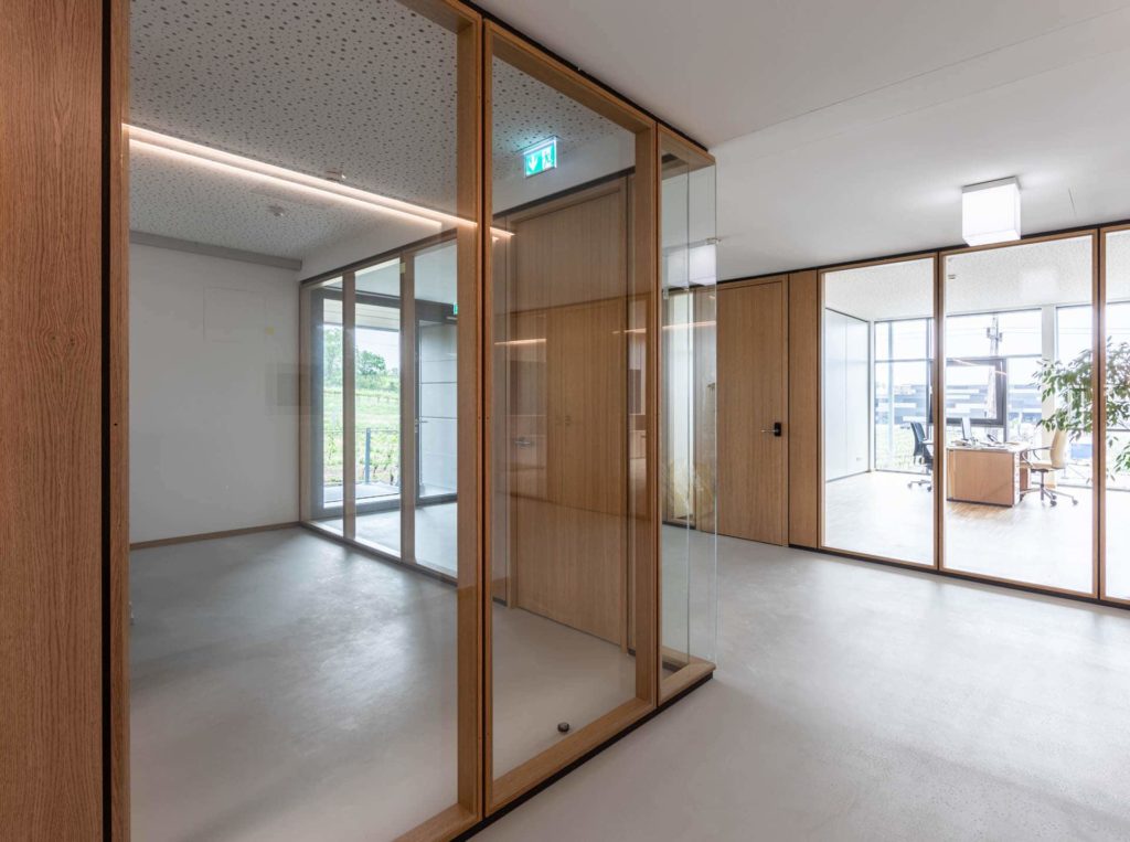 ELRA Zentrale Jois Halbritter und Hillerbrand, Wien/Neusiedl am See TS2Flr Alois Scheicher GmbH (Scheicher.Wand)