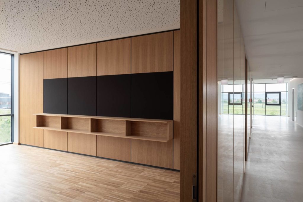 ELRA Zentrale Jois Halbritter und Hillerbrand, Wien/Neusiedl am See TS2Flr Alois Scheicher GmbH (Scheicher.Wand)