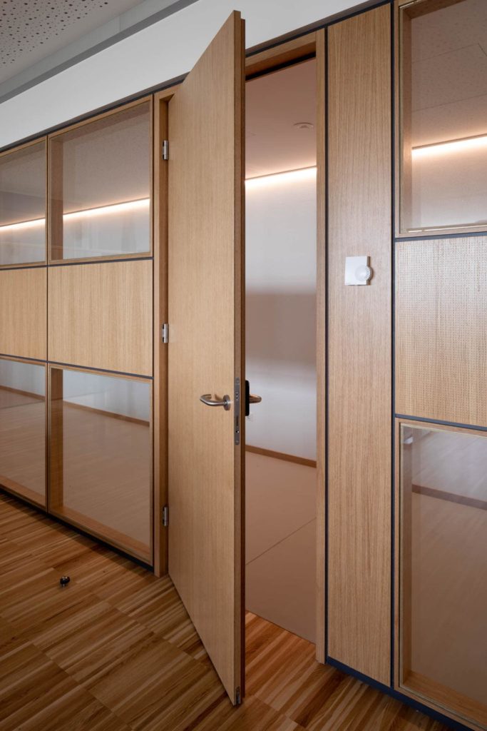 ELRA Zentrale Jois Halbritter und Hillerbrand, Wien/Neusiedl am See TS2Flr Alois Scheicher GmbH (Scheicher.Wand)