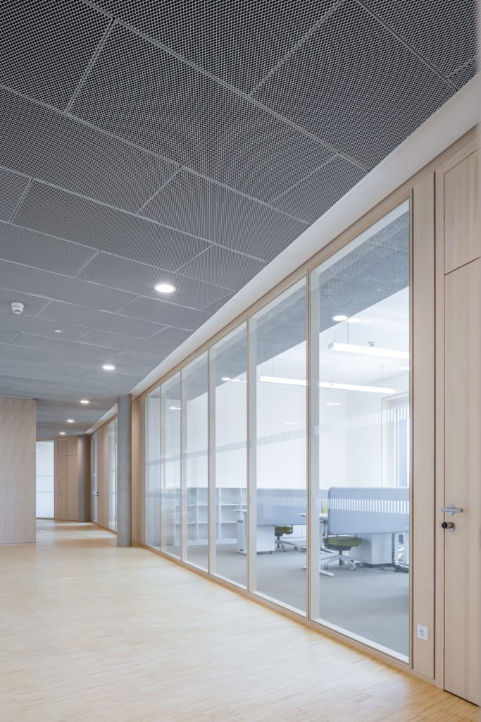Fraunhoferinstitut Alzenau BHBVT, Berlin TS2Flr Alois Scheicher GmbH (Scheicher.Wand)