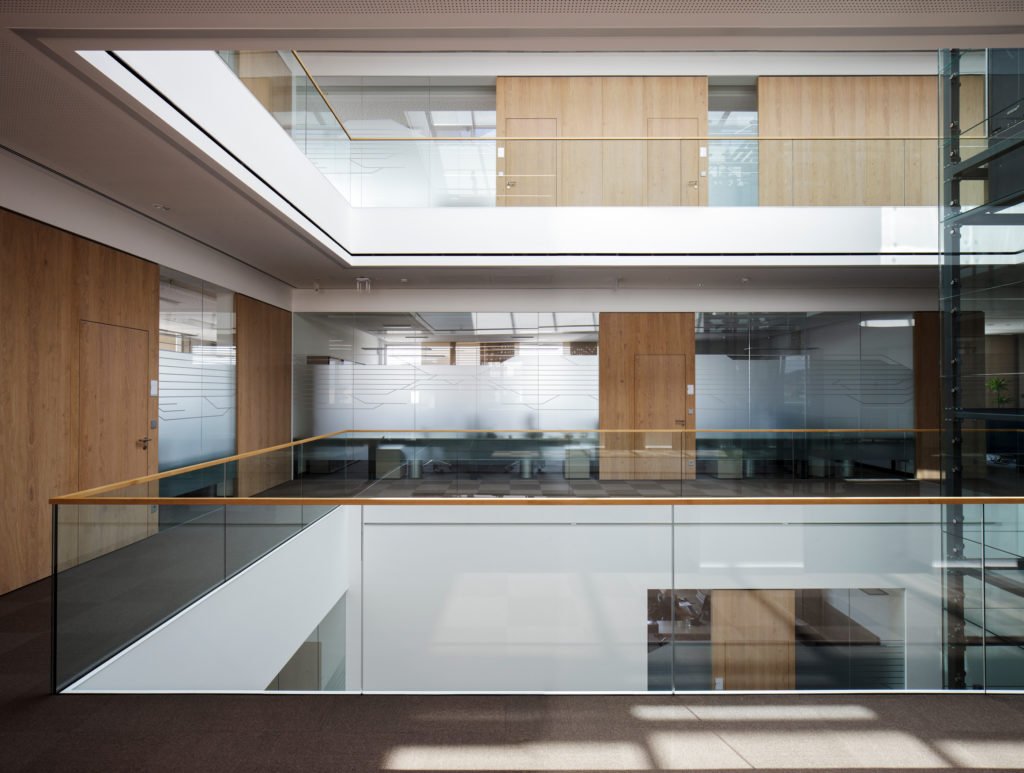 Frauscher Schärding Architekt Bruckner, Nattenbach TS5 Alois Scheicher GmbH (Scheicher.Wand)