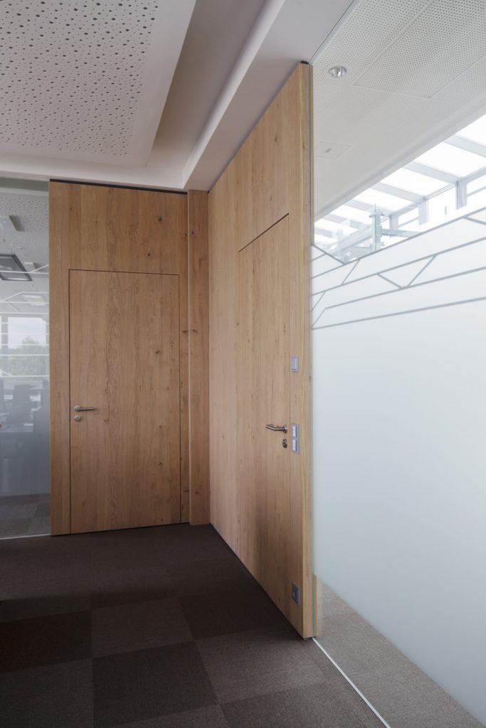 Frauscher Schärding Architekt Bruckner, Nattenbach TS5 Alois Scheicher GmbH (Scheicher.Wand)