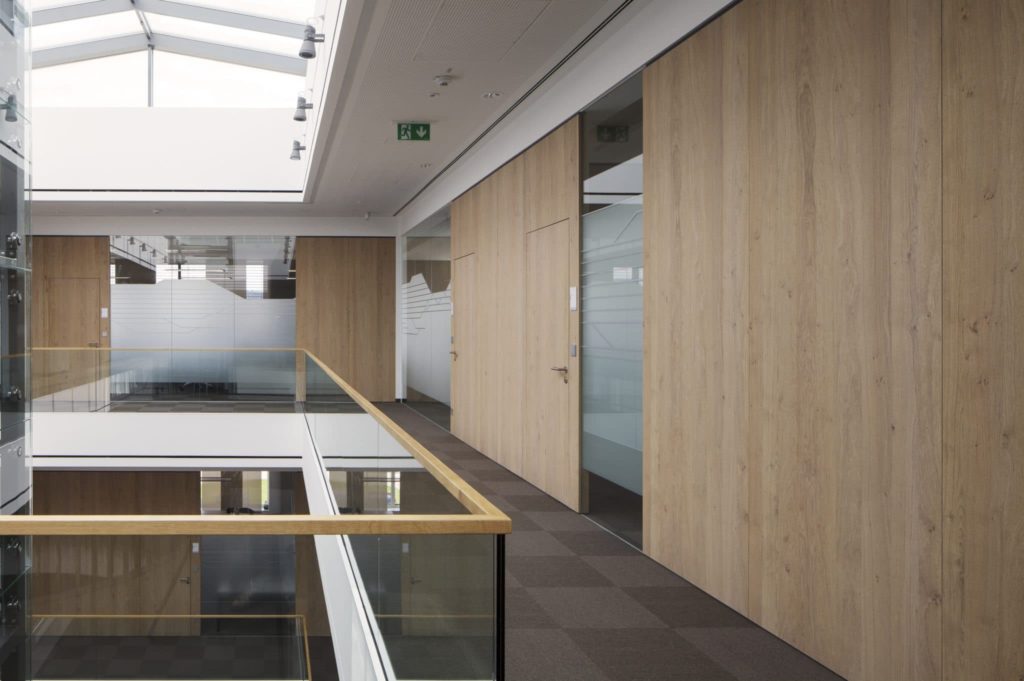 Frauscher Schärding Architekt Bruckner, Nattenbach TS5 Alois Scheicher GmbH (Scheicher.Wand)