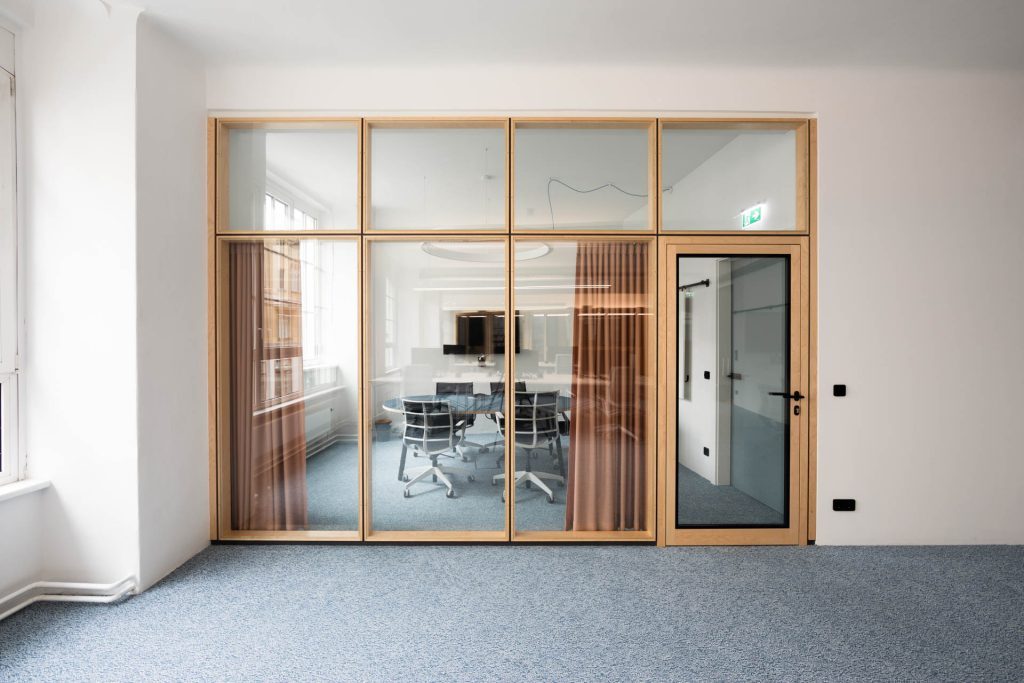 Anyline Wien  TS2Flr Raum-im-Raum-Lösungen TS2Flr Trennwand customized Raum in Raum Systeme Birke Schälfurnier Alois Scheicher GmbH (Scheicher.Wand)