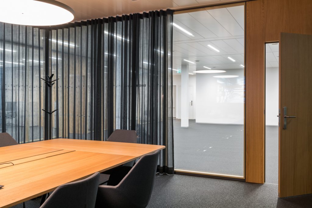 EHG Stahlzentrum Dornbirn ARCHMP Moosbrugger Pfandl ZT TS1Flush TS4 TS4 mit Textiloberfläche Alois Scheicher GmbH (Scheicher.Wand)