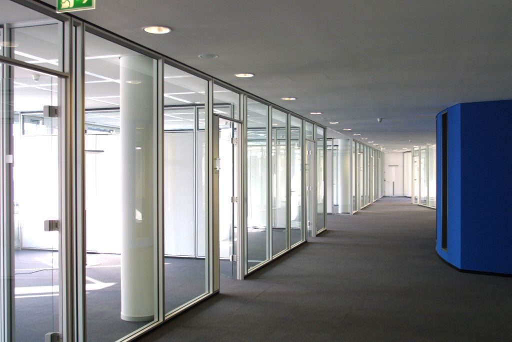 Dresdner Bank Frankfurt Architekten KSP, Frankfurt TS1Aluminium Alois Scheicher GmbH (Scheicher.Wand)