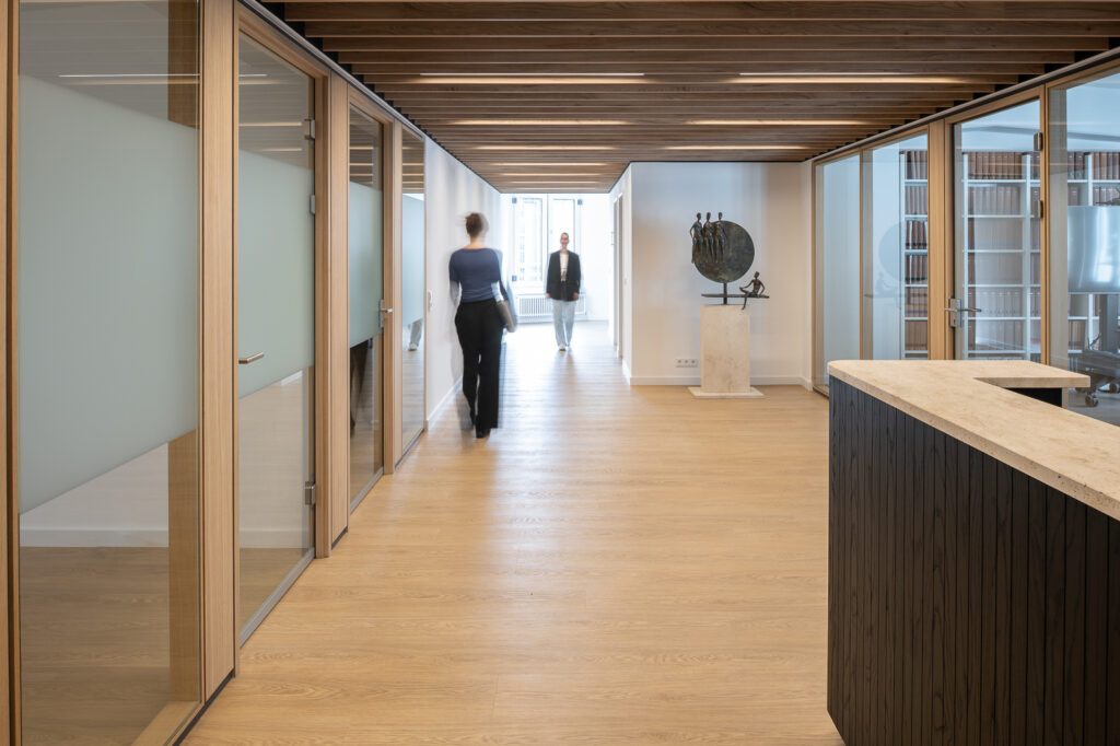 nachhaltig TS2Flr Glaselement Zweifachverglasung TS4 Installationselemente Türen Ganzglas Absenkdichtung europäische Eiche Alois Scheicher GmbH (Scheicher.Wand)