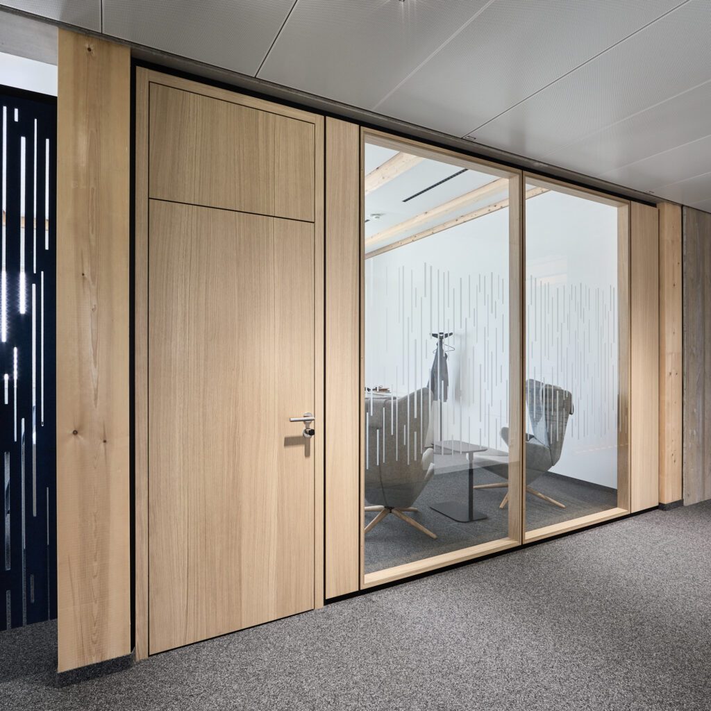 TS2FLR Glasrahmenelemente  TS4 Vollbauelemente Bändern Holzzarge Absenkdichtung Schattenfugen Beschläge  Eiche Alois Scheicher GmbH (Scheicher.Wand)