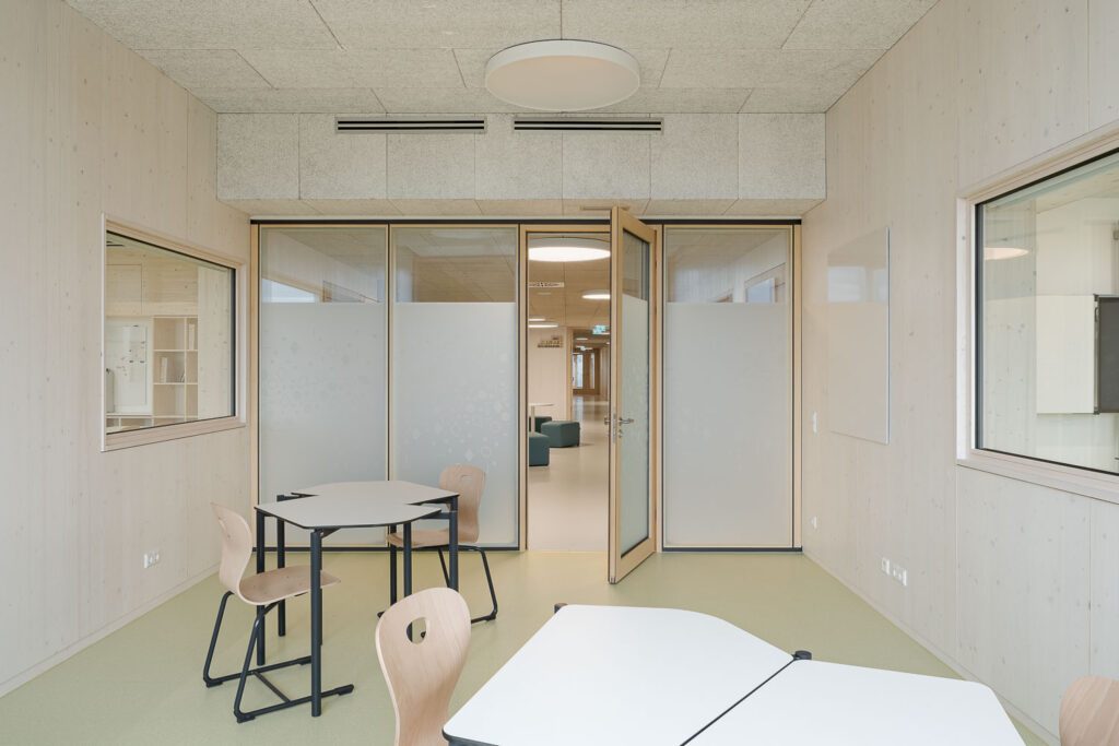 Schulzentrum Stockbruennele in Holzhybridbauweise in Boeblingen