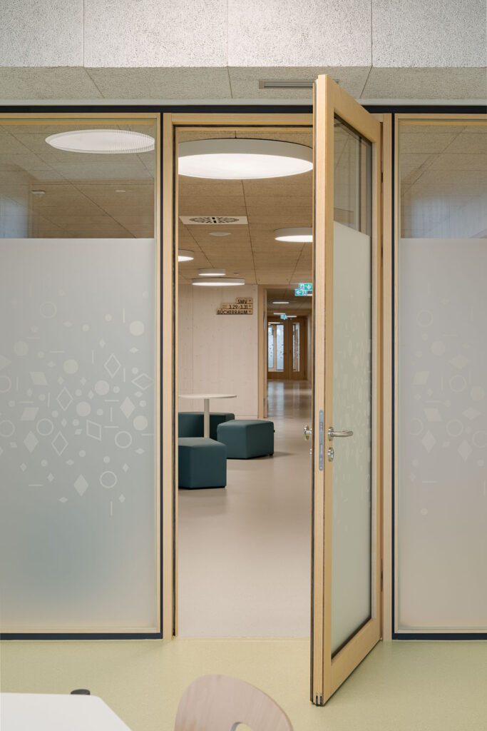 Schulzentrum Stockbruennele in Holzhybridbauweise in Boeblingen